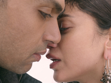 Cheliyaa Movie New Pics